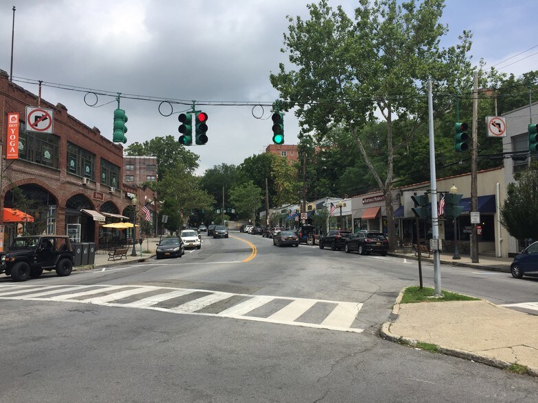 217-223 E Hartsdale Ave, Hartsdale, NY à vendre - Photo de l’immeuble – Image 3 sur 5