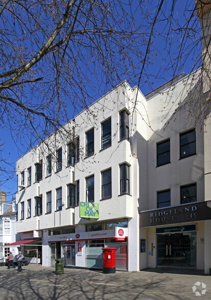 Carfax, Horsham à louer - Photo de l’immeuble – Image 3 sur 3