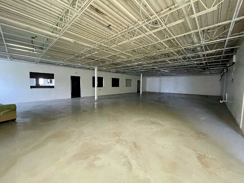 73 River St, Bridgeport, CT à vendre - Photo intérieure – Image 3 sur 10