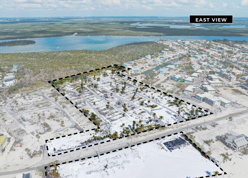 3001 Estero Blvd, Fort Myers, FL à vendre - Photo de l’immeuble – Image 2 sur 5
