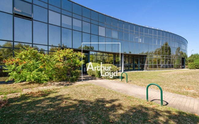 Plus de détails pour 2-4 Rue Maryse Hilsz, Toulouse - Bureau à louer