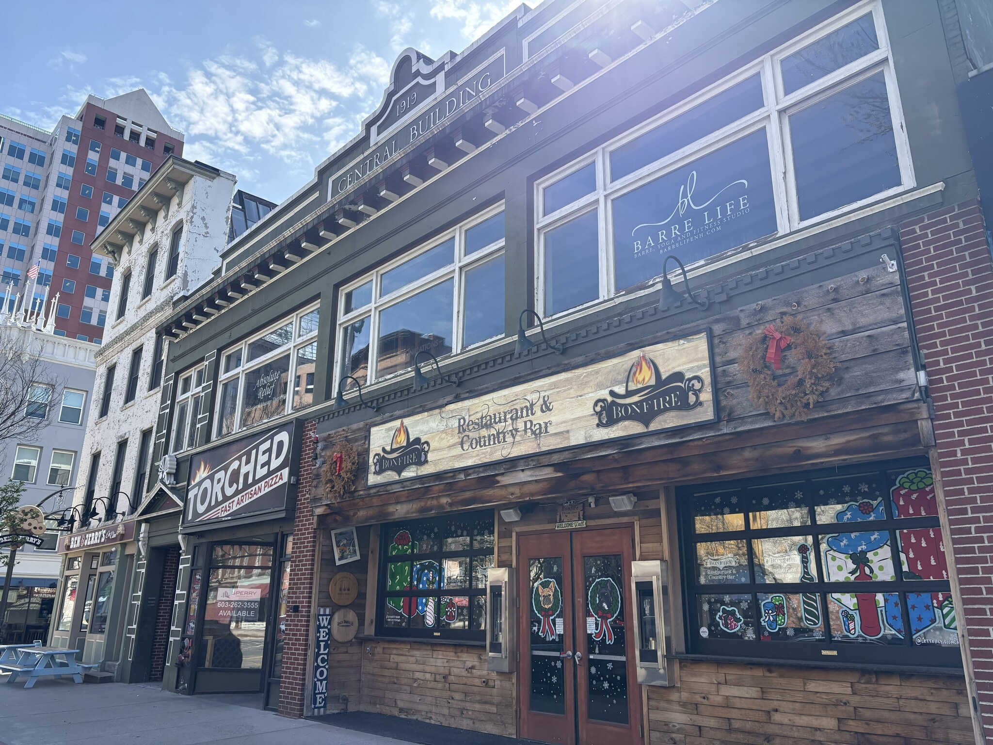 944 Elm St, Manchester, NH à louer Photo principale– Image 1 sur 18