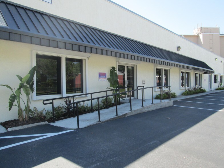 1002 S Church Ave, Tampa, FL à louer - Photo de l’immeuble – Image 3 sur 10