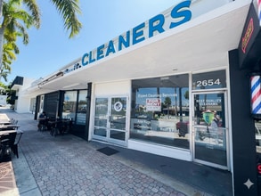 2652-2660 Hollywood Blvd, Hollywood, FL à louer Photo intérieure– Image 2 sur 15