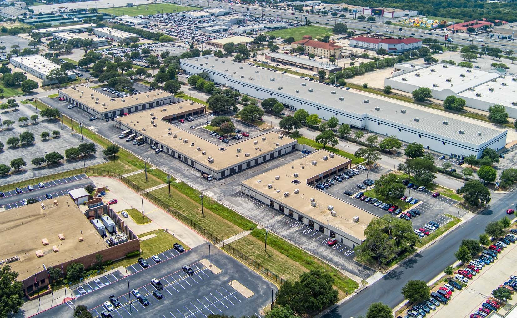 1850-1900 Grandstand Dr, San Antonio, TX à vendre Photo principale– Image 1 sur 9