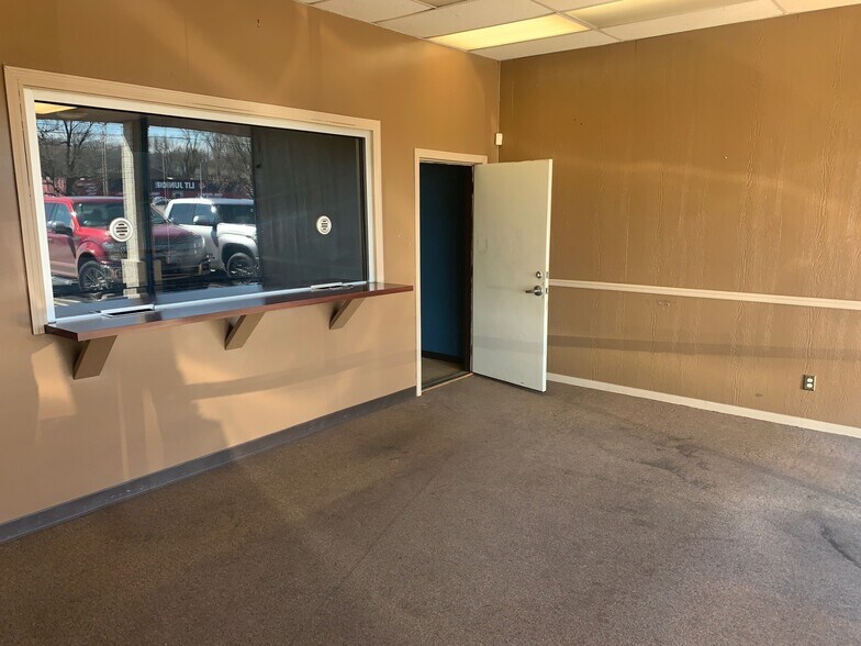 3265-3277 Austin Peay Hwy, Memphis, TN à louer - Photo de l’immeuble – Image 2 sur 21