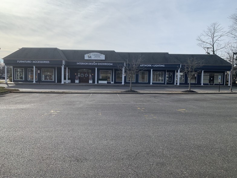 709 Riverview Dr, Brielle, NJ à louer - Photo de l’immeuble – Image 2 sur 4