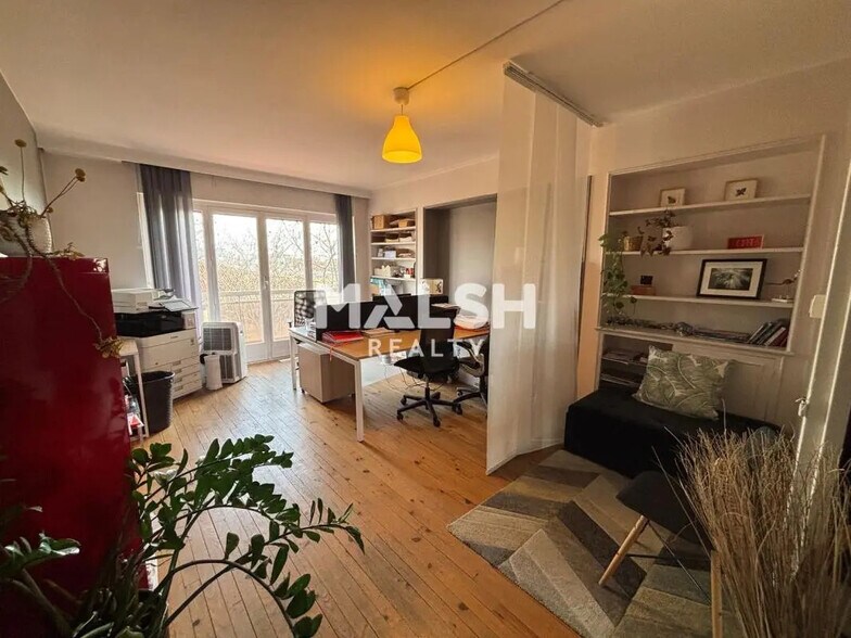 Bureau dans Lyon à louer - Photo de l’immeuble – Image 2 sur 11