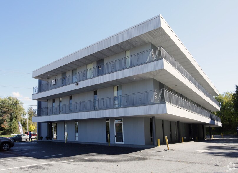 1134 York Rd, Lutherville, MD à louer - Photo de l’immeuble – Image 3 sur 8