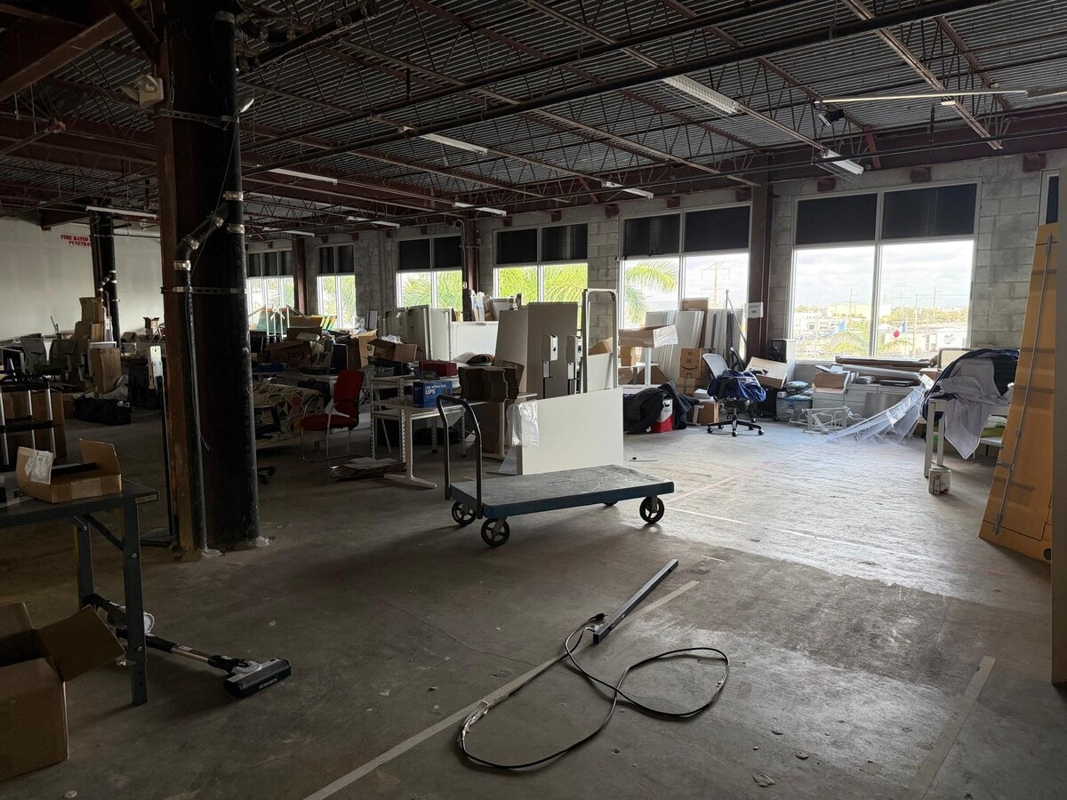 7950 NW 53rd St, Doral, FL 33166 - Lot 308 -  - Photo intérieure - Image 1 of 3