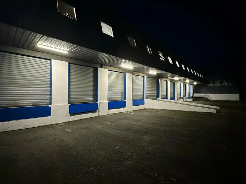 Industriel/Logistique dans Honfleur à vendre - Photo de l’immeuble – Image 2 sur 7