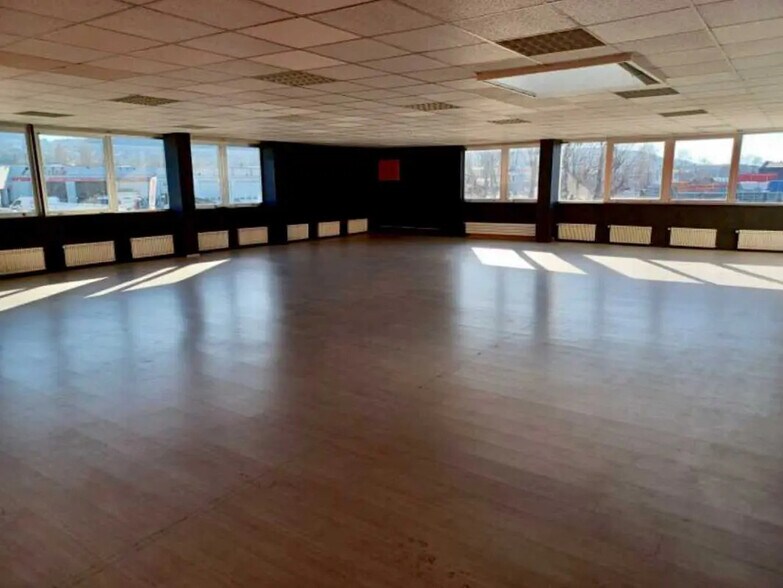 Bureau dans Sotteville-lès-Rouen à louer - Photo intérieure – Image 2 sur 10