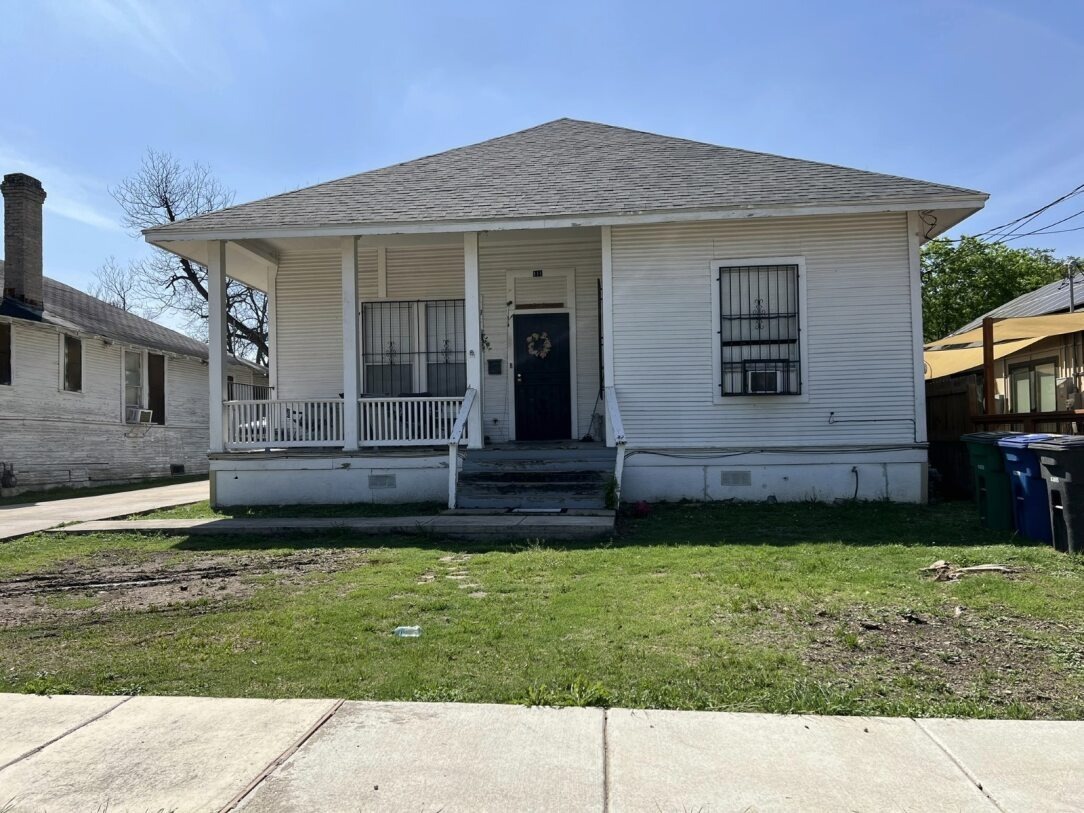 111 Saint John, San Antonio, TX à vendre Photo principale– Image 1 sur 2