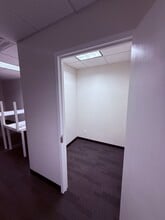 420 Columbus Ave, Valhalla, NY à louer Photo intérieure– Image 2 sur 33