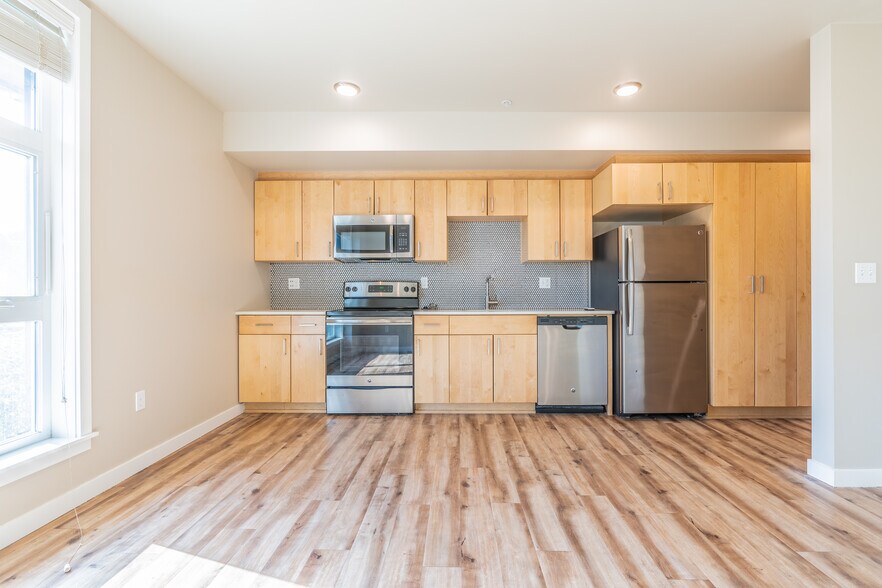 4780 SE Milwaukie Ave, Portland, OR à vendre - Photo de l’immeuble – Image 3 sur 78