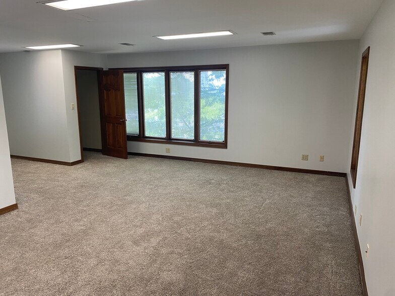 4920 Lincoln Ave, Evansville, IN à louer - Photo intérieure – Image 3 sur 11