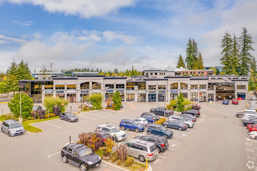 15272 Croydon Dr, Surrey, BC à vendre - Photo principale – Image 1 sur 18