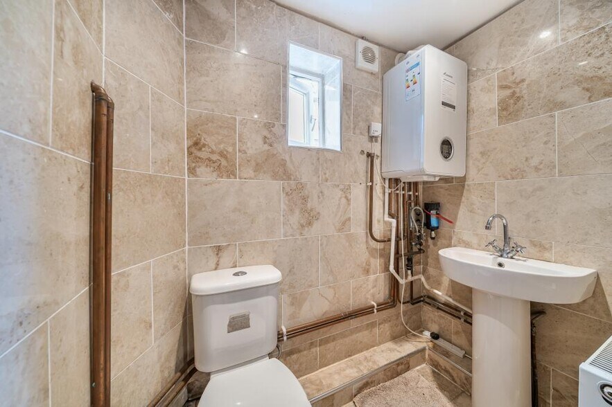 225 Portobello Rd, Londres à vendre - Photo de l’immeuble – Image 3 sur 23