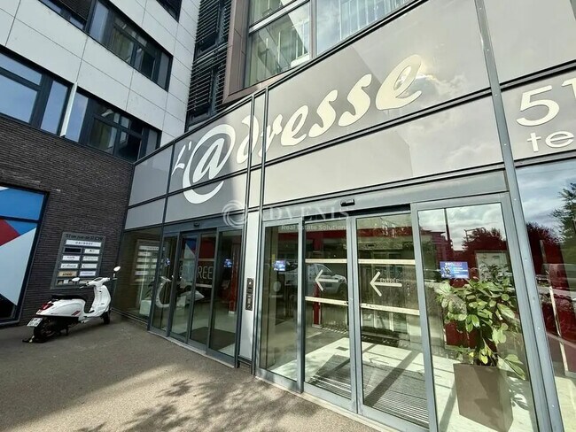 Plus de détails pour Bureau à louer