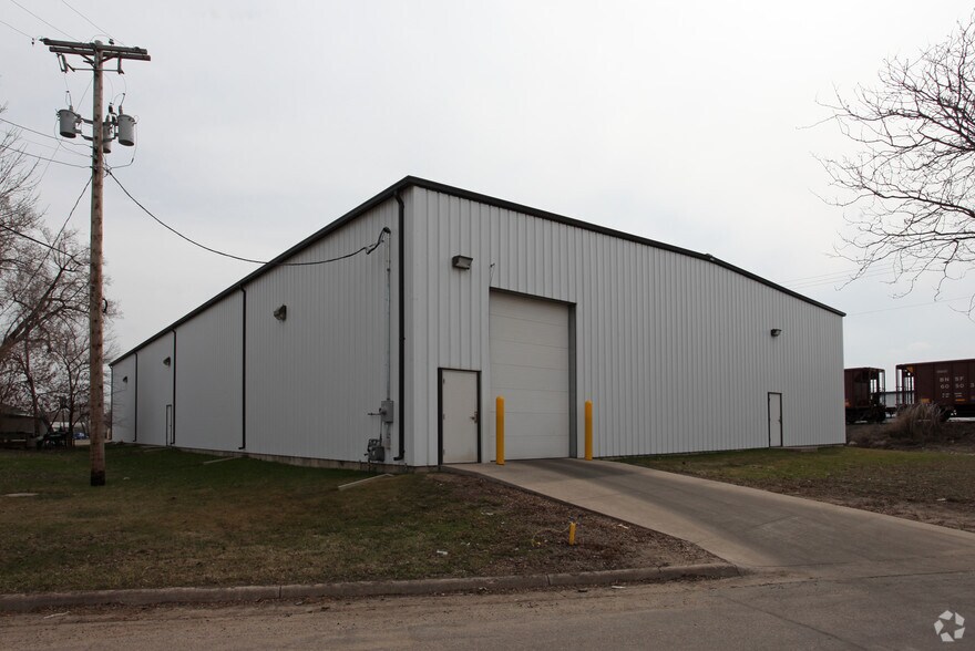 600 W 26th St, Minneapolis, MN à vendre - Photo de l’immeuble – Image 2 sur 2