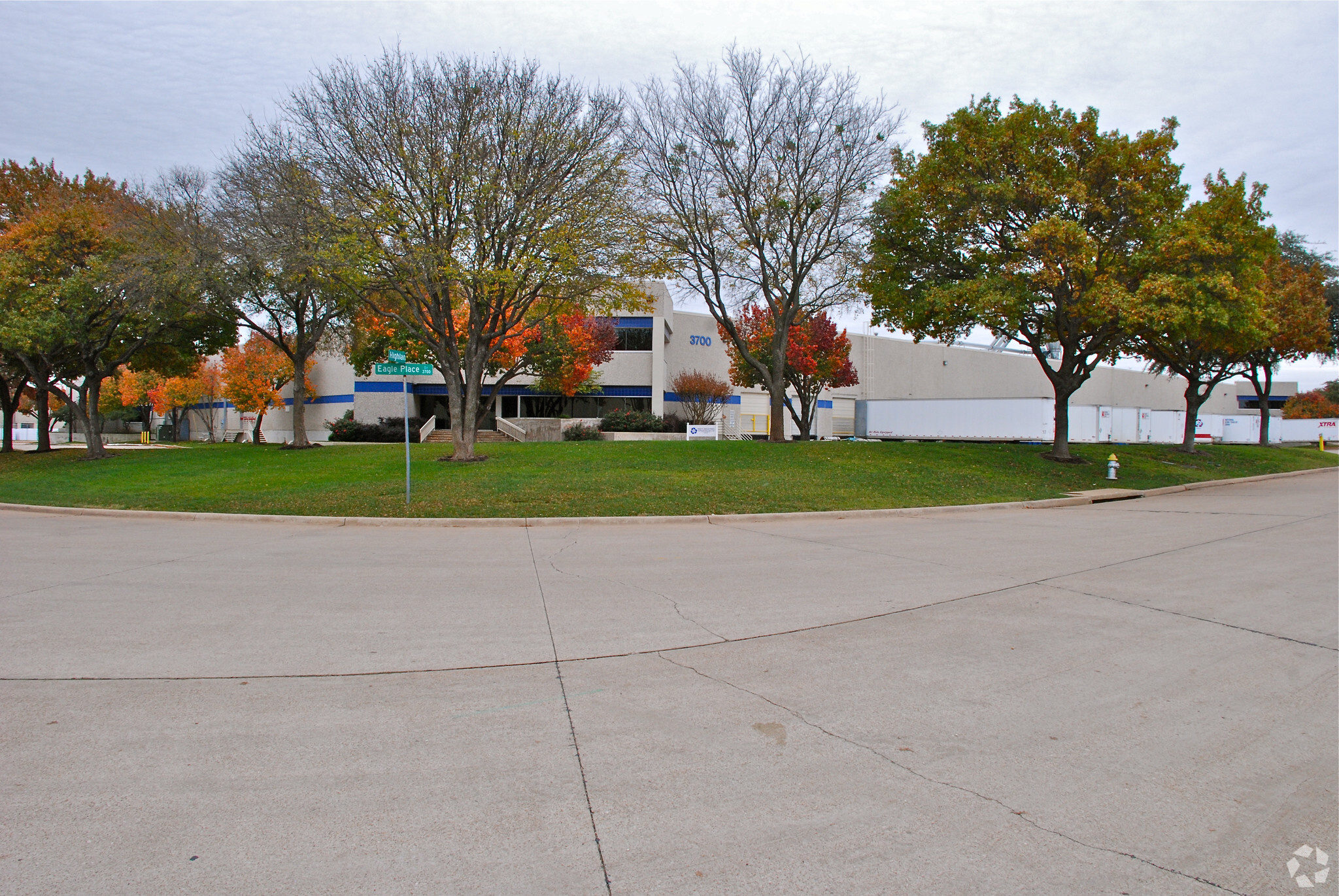 3700 Eagle Place Dr, Dallas, TX à louer Photo principale– Image 1 sur 12