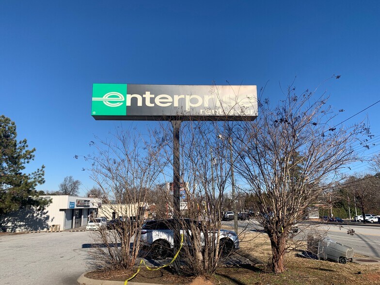238 E Blackstock Rd, Spartanburg, SC à louer - Photo de l’immeuble – Image 3 sur 7