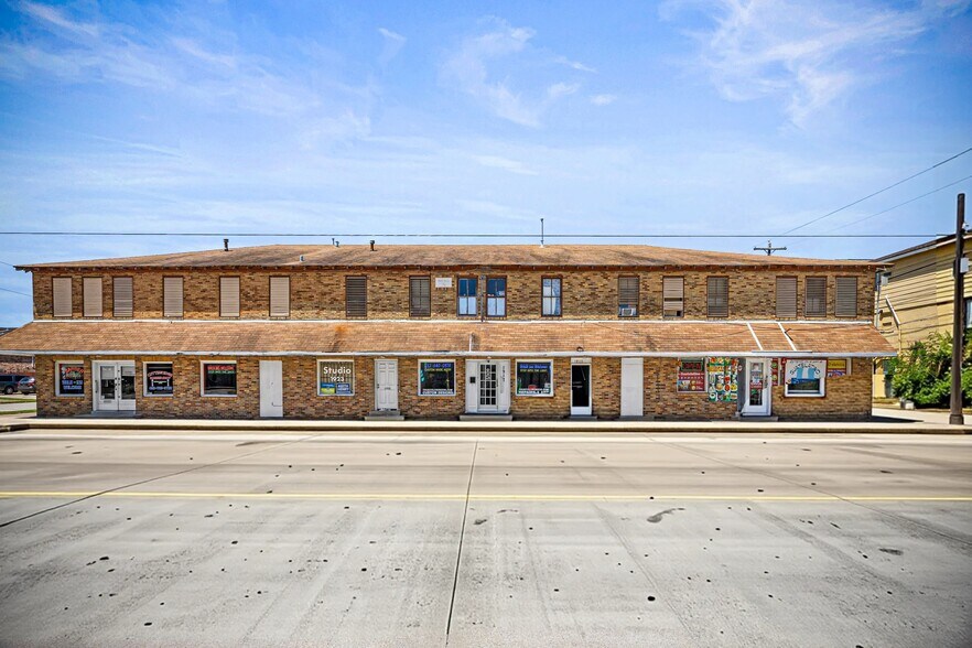 1915 45th St, Galveston, TX à vendre - Photo de l’immeuble – Image 3 sur 11