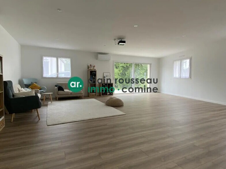Bureau dans Angers à louer - Photo de l’immeuble – Image 1 sur 6
