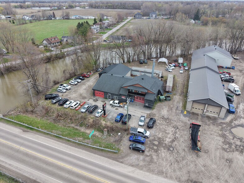 11 Rue Notre-Dame, Berthierville, QC à vendre - Photo de l’immeuble – Image 3 sur 13