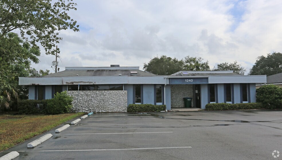 1240 E Normandy Blvd, Deltona, FL à vendre - Photo de l’immeuble – Image 2 sur 70