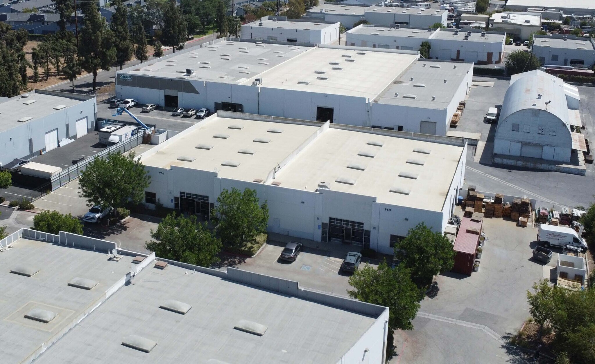 956 W 10th St, Azusa, CA à louer Photo principale– Image 1 sur 6