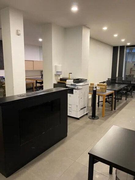 Local d’activités dans Bordeaux à louer - Photo intérieure – Image 2 sur 4