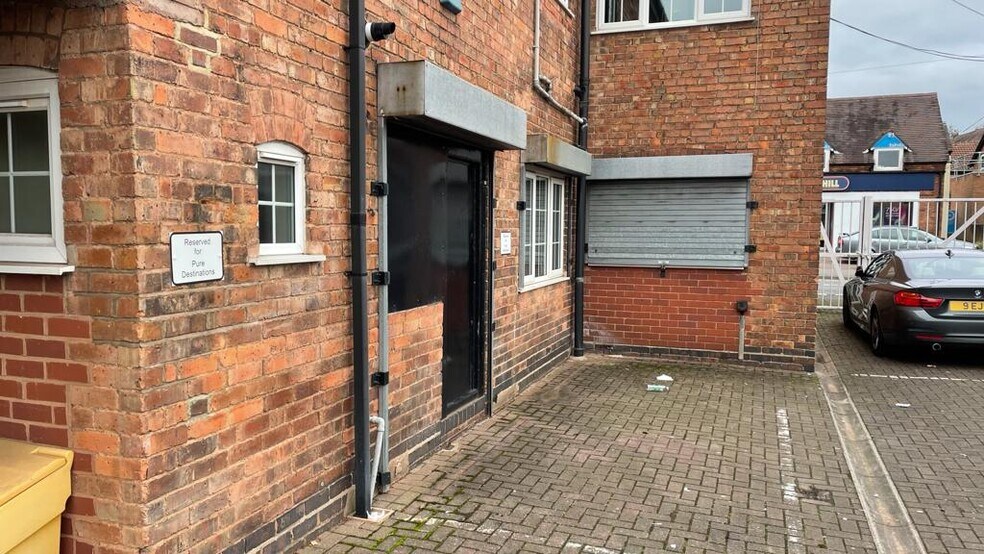 1 Belwell Ln, Sutton Coldfield à louer - Photo de l’immeuble – Image 2 sur 14