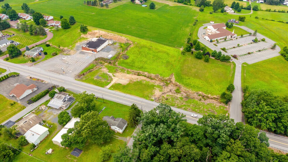 386 W Valley Ave, Elysburg, PA à vendre - Photo de l’immeuble – Image 3 sur 4