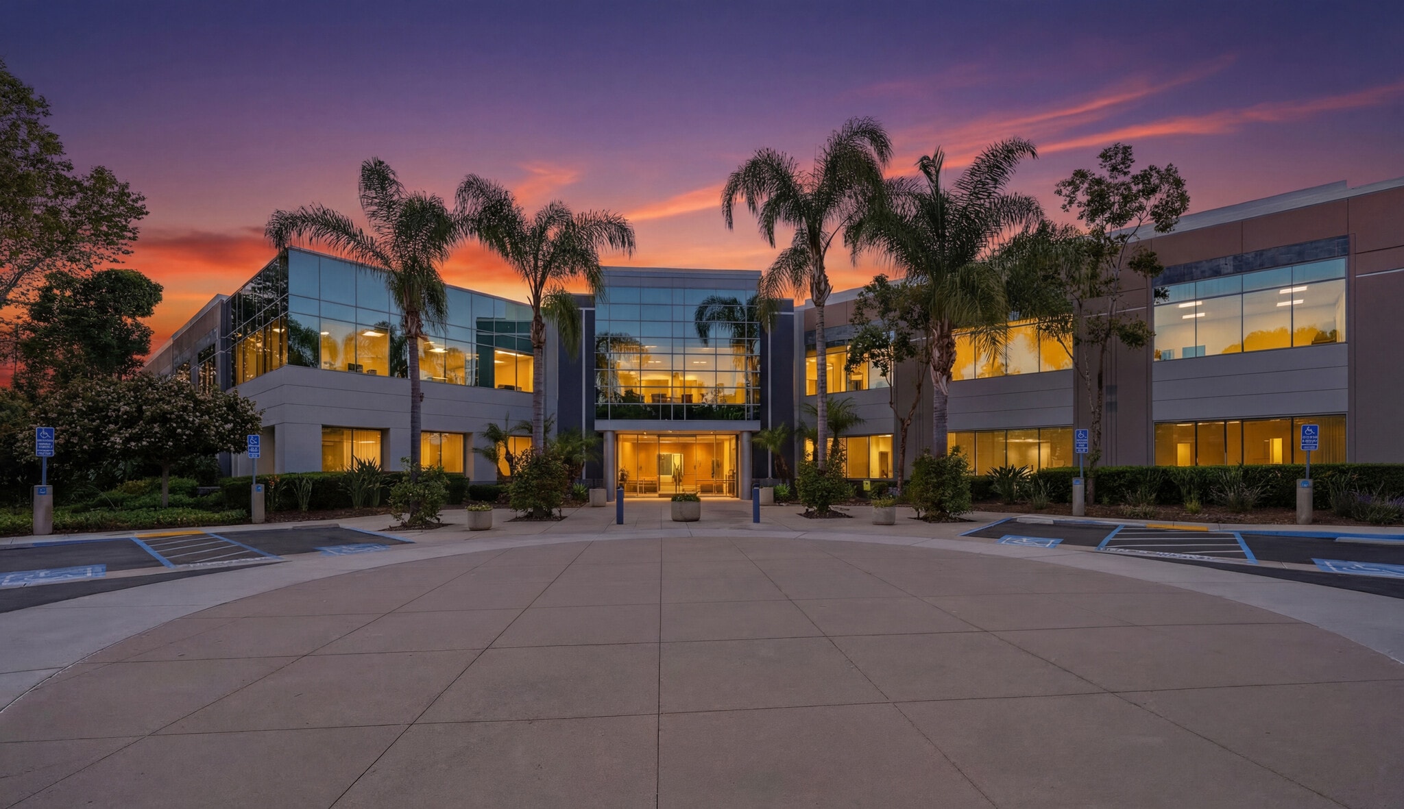 6005 Hidden Valley Rd, Carlsbad, CA à louer Photo principale– Image 1 sur 17