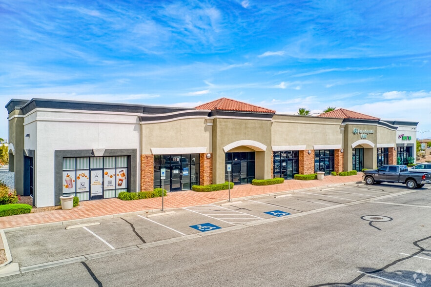 1651 W Horizon Ridge Pky, Henderson, NV à vendre - Photo principale – Image 1 sur 18