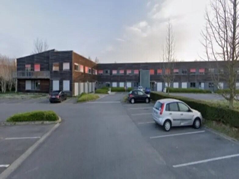 Bureau dans BOIS-D'ARCY à louer - Photo de l’immeuble – Image 2 sur 5