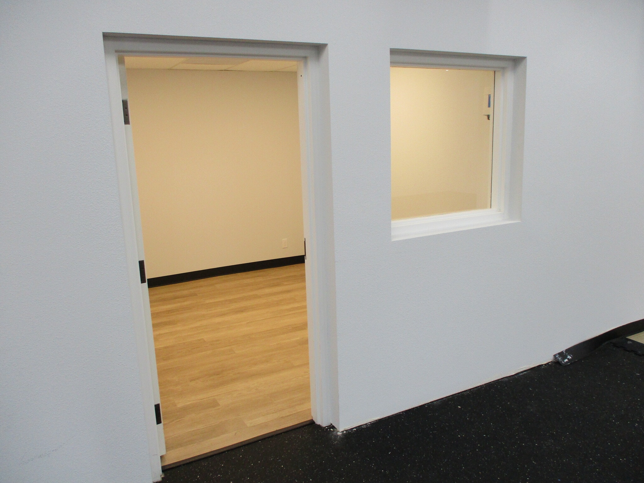 23603 Park Sorrento, Calabasas, CA à louer Photo intérieure– Image 1 sur 3