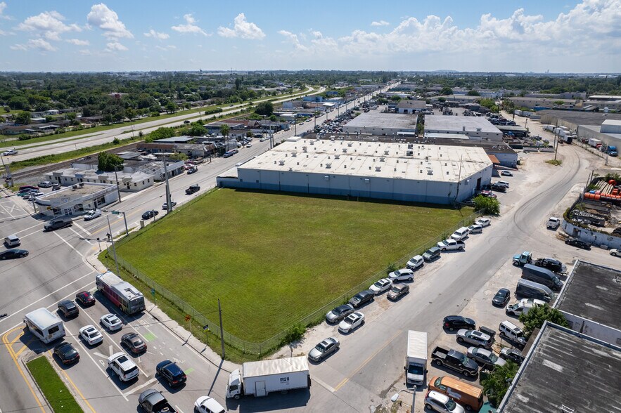 NWC 22nd Ave & Ali Baba Ave, Opa Locka, FL à vendre - Photo de l’immeuble – Image 1 sur 10