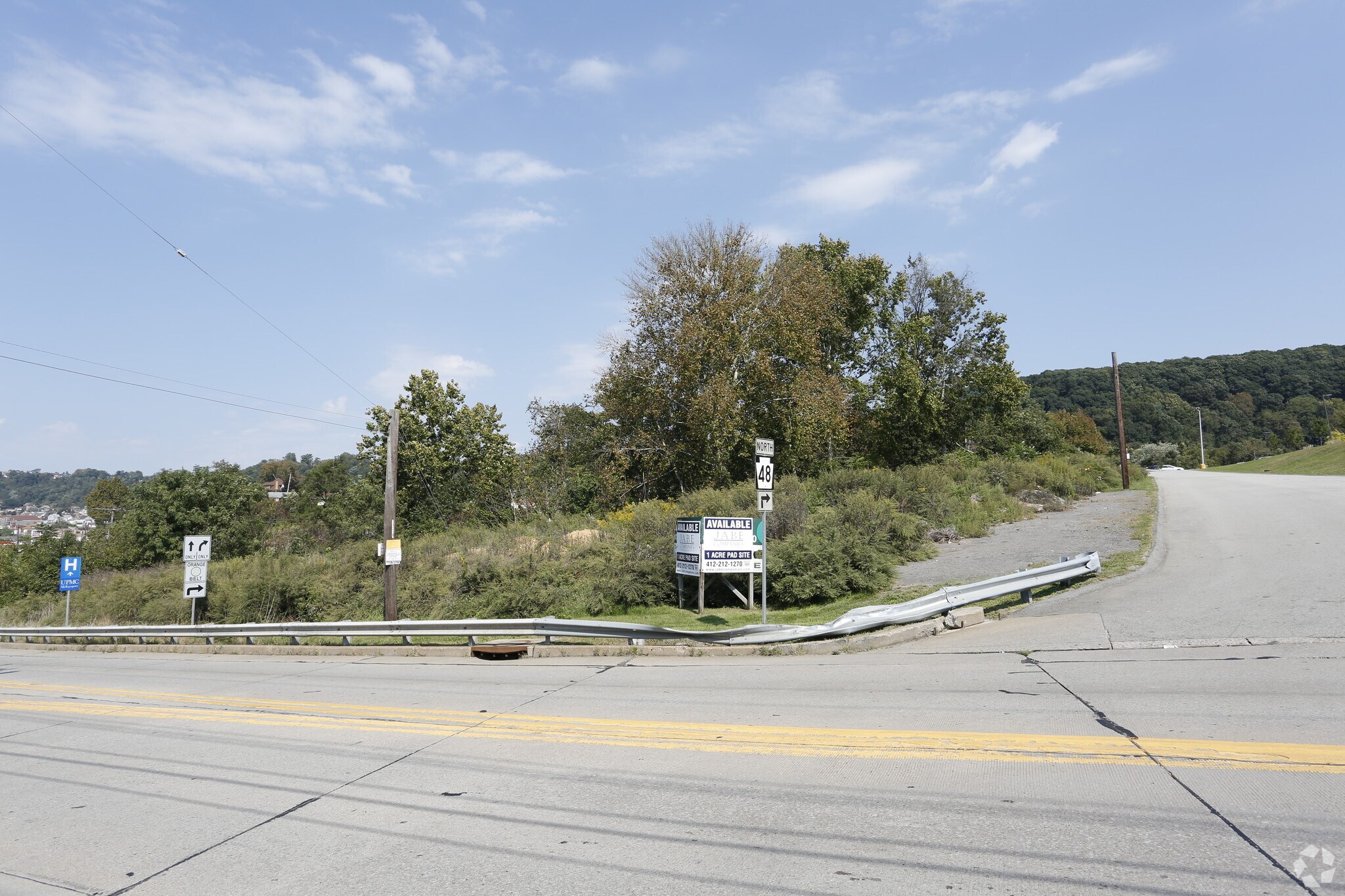 Walnut St, McKeesport, PA à vendre Photo principale– Image 1 sur 9
