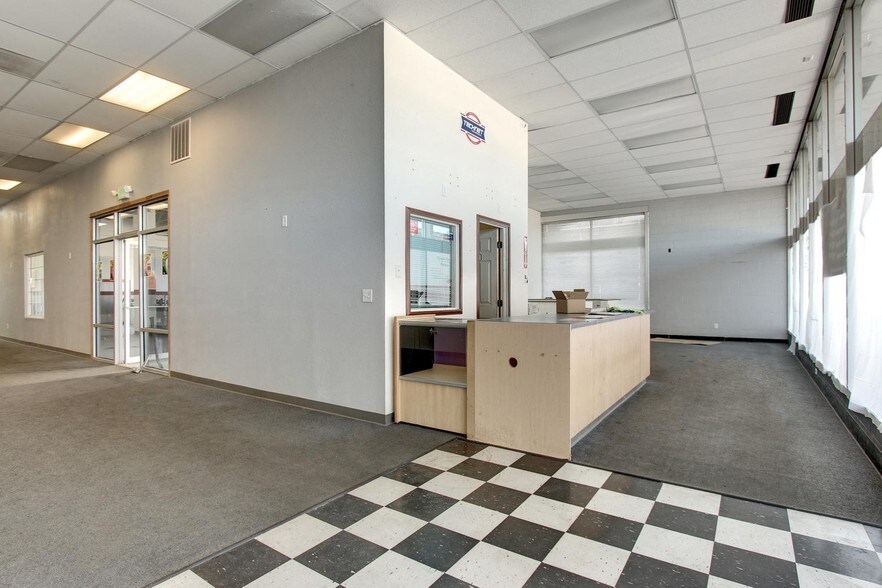 2902-2908 W 10th St, Greeley, CO à louer - Photo de l’immeuble – Image 3 sur 12