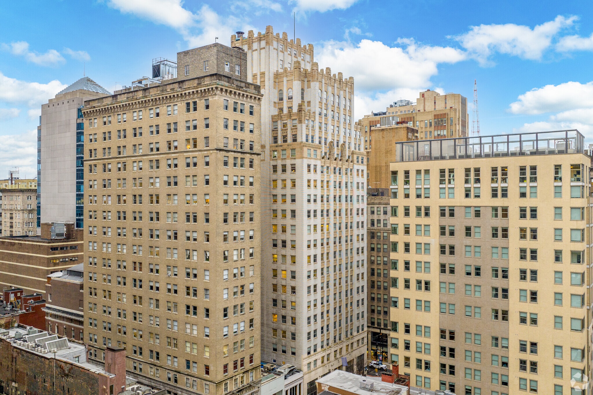 1528 Walnut St, Philadelphia, PA à louer Photo principale– Image 1 sur 9