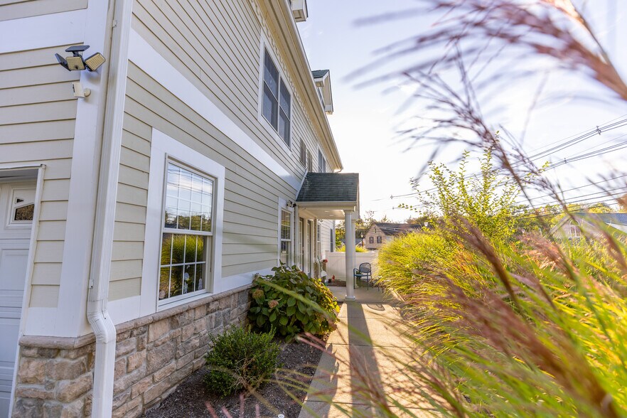 The Pointe at Sparta, NJ portefeuille de 2 biens à vendre sur LoopNet.fr - Photo de l’immeuble – Image 3 sur 33