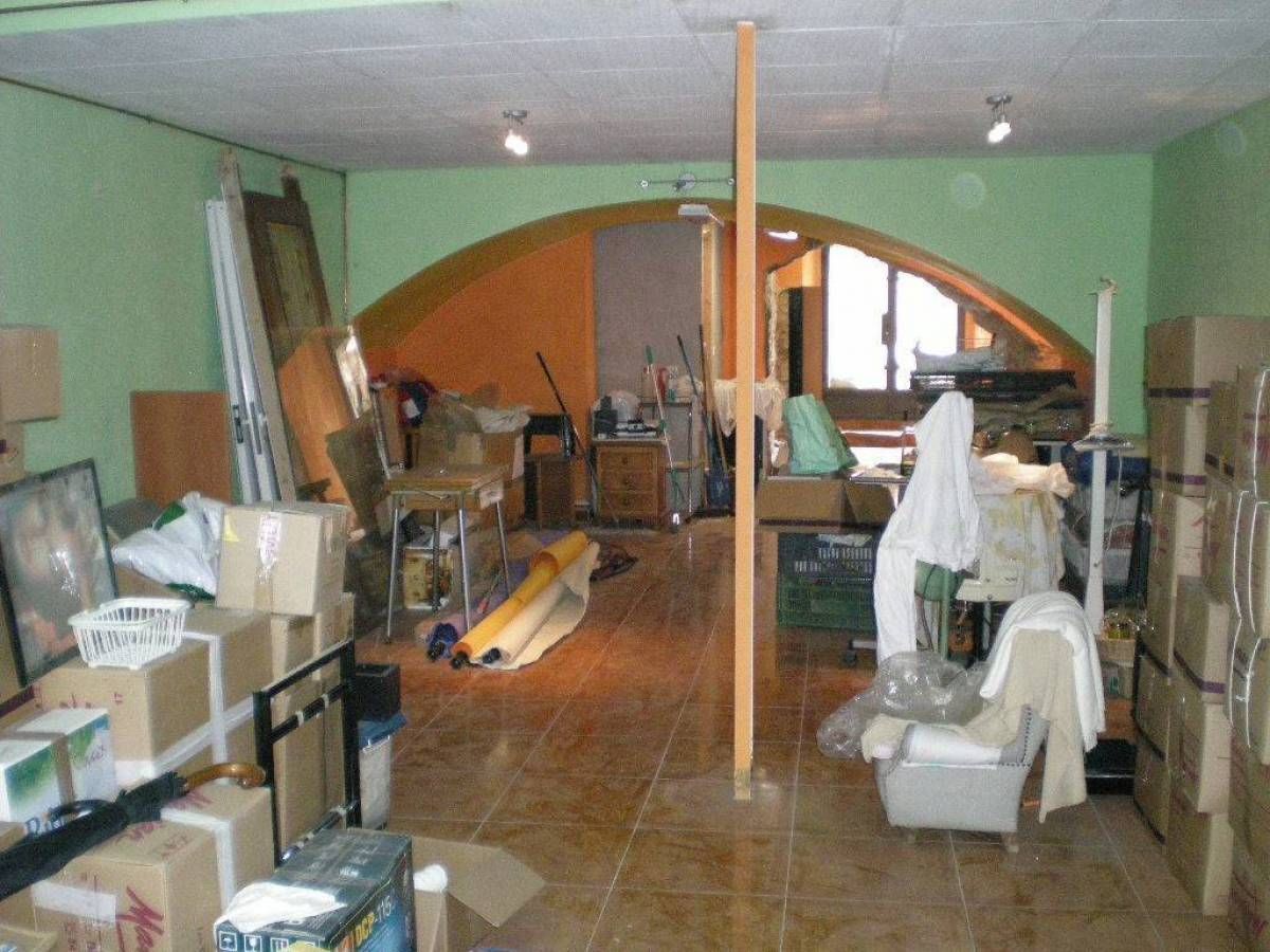 Local commercial dans Sant Fruitós de Bages, Barcelona à louer Photo de l’immeuble– Image 1 sur 1