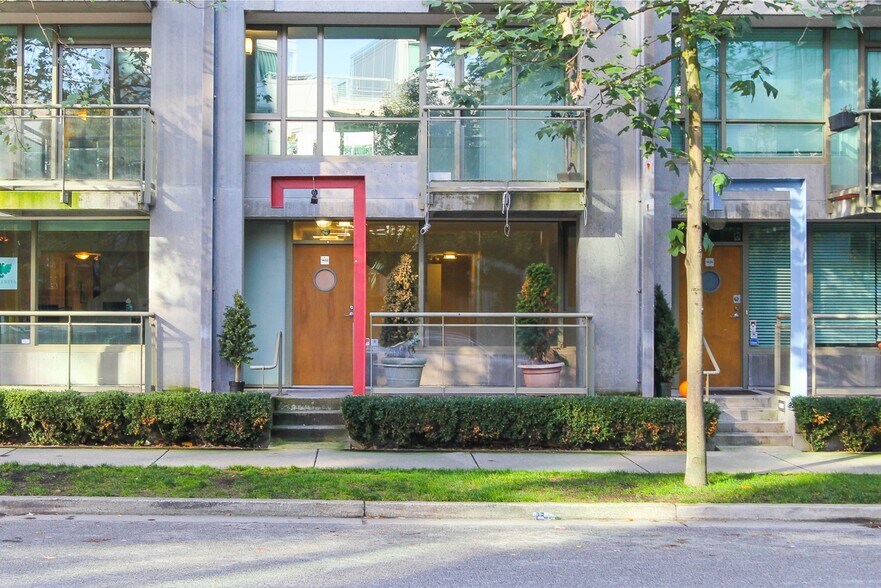 1432 Hastings St W, Vancouver, BC à vendre - Photo de l’immeuble – Image 2 sur 19