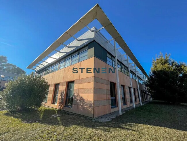 Plus de détails pour Bureau à louer