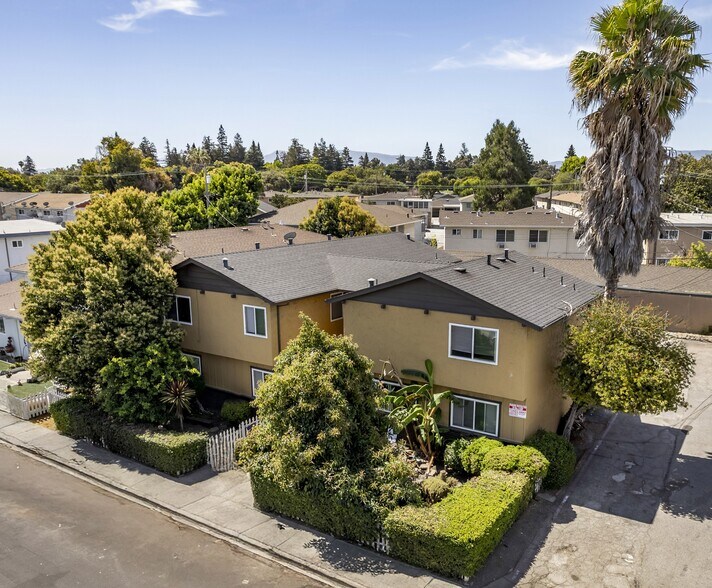 2136 Main St, Santa Clara, CA à vendre - Photo de l’immeuble – Image 2 sur 17