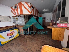 Local commercial dans Cáceres, Cáceres à louer Photo intérieure– Image 2 sur 8