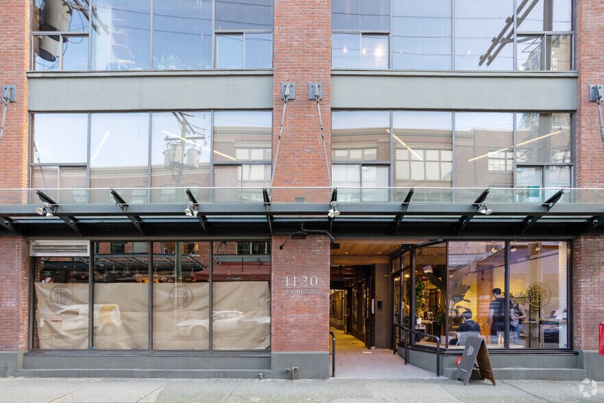 1120 Hamilton St, Vancouver, BC à louer - Photo de l’immeuble – Image 2 sur 13