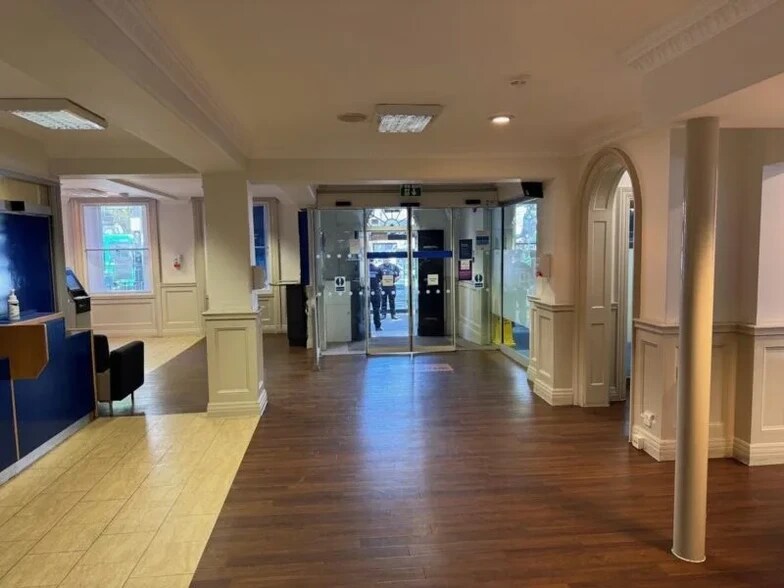 12 High St, Brentwood à louer - Photo intérieure – Image 2 sur 8
